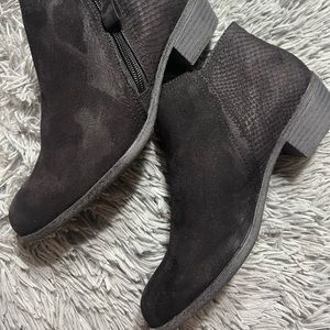 Black Arizona booties Women’s 8